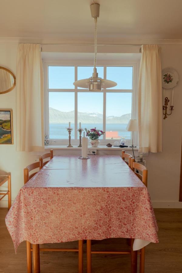 Lovely 4-Br House / Sea View / Nature Oyndarfjordur Eksteriør bilde